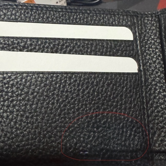 Brand new Never used Men’s Bifold Gucci wallet - Picture 11 of 16